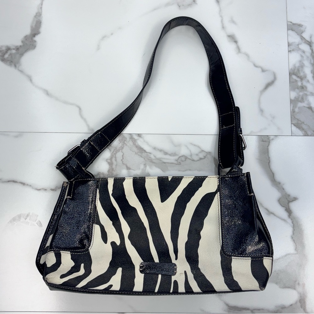 Nine & co Zebra purse. Cream and black.